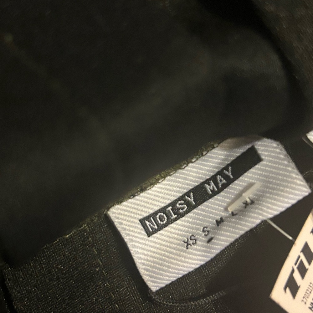 Noisy May Elegant Black Apparel